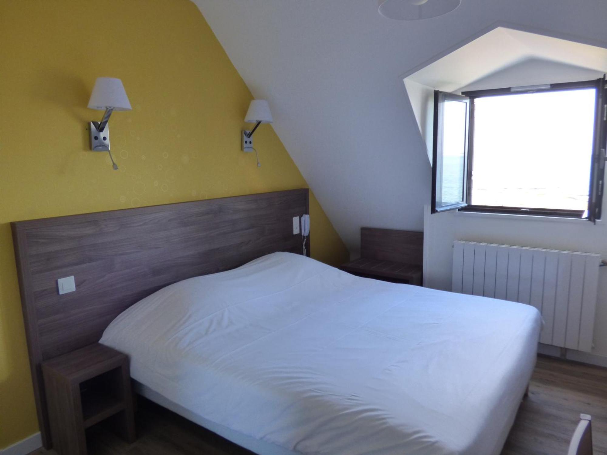 Castel Moor Hotel 2*